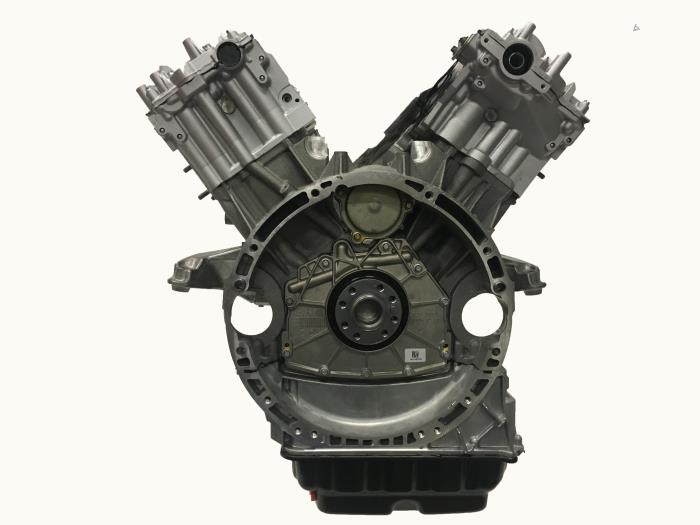 Motor van een Mercedes-Benz E (C207) E-350 CDI, d BlueTEC 3.0 V6 24V 2013