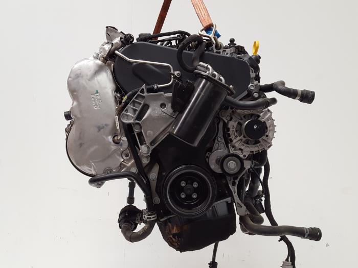 Engine from a Volkswagen Golf VII (AUA) 2.0 TDI 16V 2013
