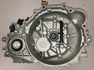 New Gearbox Hyundai Tucson (JM) Price € 605,00 Inclusive VAT offered by Jonker - Huissen B.V.