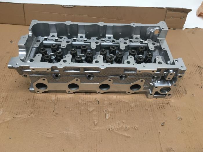 Cylinder head Kia Sorento I/II 2.5 CRDi 16V VGT 908753 D4CB
