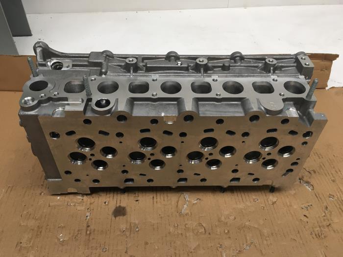 Cylinder head Hyundai Starex - 908752 D4CB