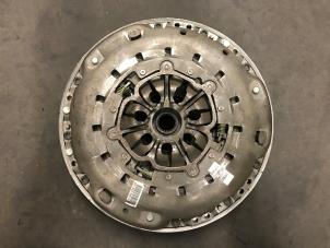 New Clutch kit (complete) Renault Scénic III (JZ) 1.5 dCi 105 Price on request offered by Jonker - Huissen B.V.