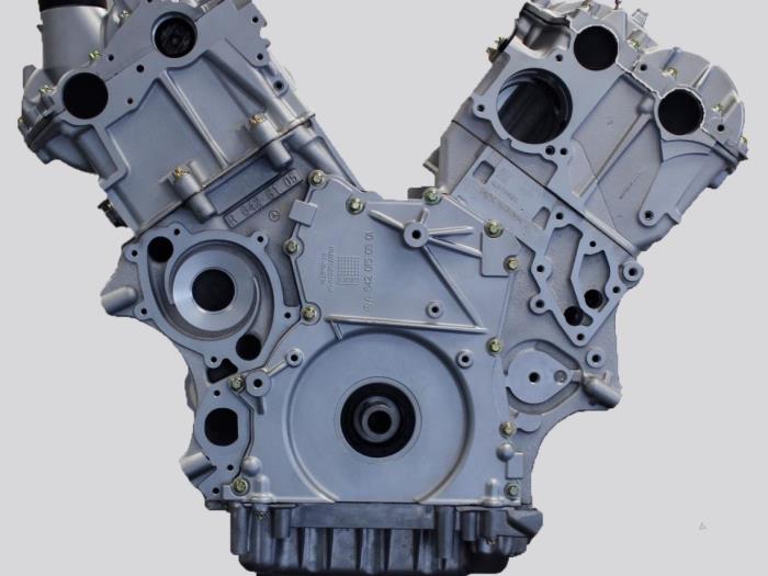 Motor van een Mercedes-Benz ML III (166) 3.0 ML-350 BlueTEC V6 24V 4-Matic 2012