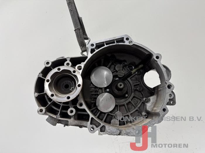 Usagé Boîte de vitesse Audi Q3 (8UB/8UG) 2.0 TDI 16V 150 Quattro Prix € 1.028,50 Prix TTC proposé par Jonker - Huissen B.V.