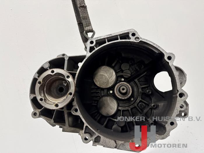 Gebrauchte Getriebe Audi Q3 (8UB/8UG) 2.0 16V TFSI 200 Preis auf Anfrage angeboten von Jonker - Huissen B.V.