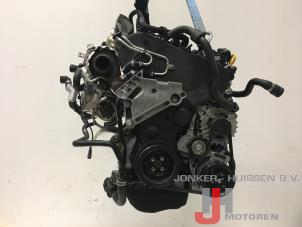 Motor van een Volkswagen Caddy Alltrack 2.0 TDI 150 2014
