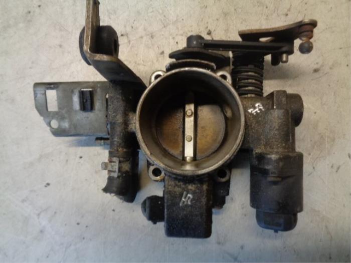 Throttle body Opel Astra G 1.6 16V 90529710