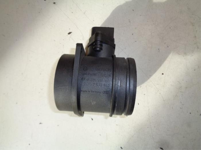 Gebrauchte Luftmengenmesser BMW 1 serie (E87/87N) 118i 16V Preis € 25,00 Margenregelung angeboten von Hans Auto Onderdelen