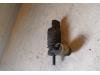 Windscreen washer pump from a Seat Alhambra (7V8/9), 1996 / 2010 1.9 TDi 115, MPV, Diesel, 1.896cc, 85kW (116pk), FWD, AUY, 2000-06 / 2010-03, 7V9 2004