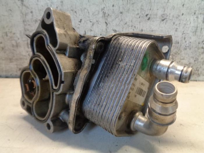 Gebrauchte Ölfiltergehäuse BMW 1 serie (E87/87N) 118i 16V Preis € 20,00 Margenregelung angeboten von Hans Auto Onderdelen