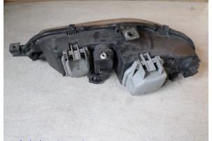 Reflektor prawy z Fiat Brava (182B) 1.2 16V 2000