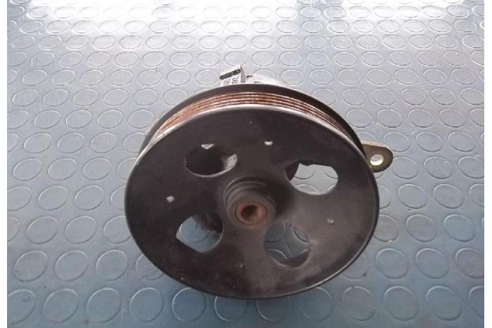 Usagé Pompe de direction Opel Combo (Corsa B) 1.7 D Prix € 25,00 Règlement à la marge proposé par Hans Auto Onderdelen
