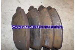 Used Front brake pad Ford Mondeo III Wagon 2.0 TDCi 130 16V Price € 10,00 Margin scheme offered by Hans Auto Onderdelen