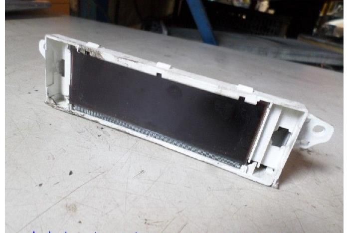 Begagnade Innerdisplay Peugeot 307 (3A/C/D) 2.0 HDi 90 Pris € 15,00 Marginaltabell erbjuds av Hans Auto Onderdelen