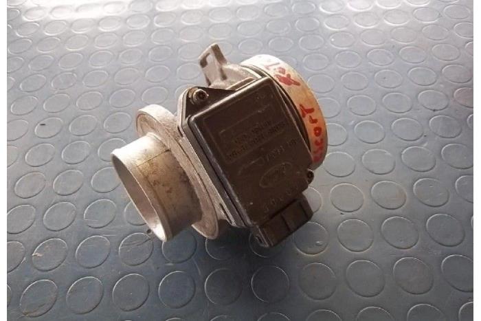 Gebrauchte Luftmengenmesser Ford Escort 6 (AAL/ABL) 1.8 16V Preis € 20,00 Margenregelung angeboten von Hans Auto Onderdelen