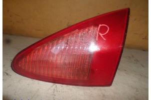 Used Taillight, right Alfa Romeo 147 (937) 1.6 HP Twin Spark 16V Price € 20,00 Margin scheme offered by Hans Auto Onderdelen