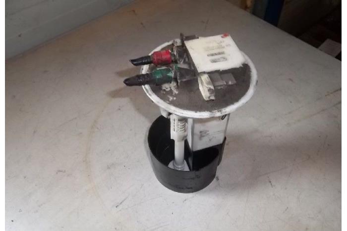 Gebrauchte Kraftstoffpumpe Elektrisch Renault Kangoo (KC) 1.9 D 65 Preis € 25,00 Margenregelung angeboten von Hans Auto Onderdelen