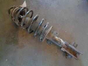 Used Front shock absorber rod, right Fiat Stilo (192A/B) 2.4 20V Abarth Price € 35,00 Margin scheme offered by Hans Auto Onderdelen