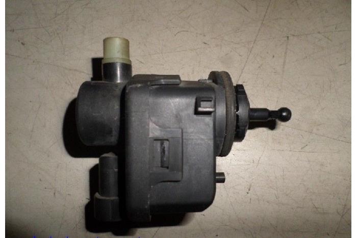 Headlight level adjustment motor