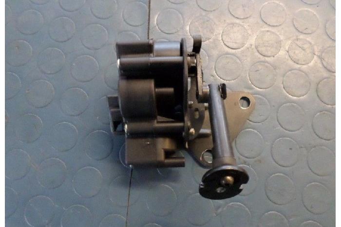 Moteur de vitre de déflecteur