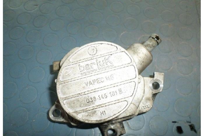 Vakuumpumpe Bremskraftverstärker van een Audi A3 (8L1) 1.9 TDI 110 1999