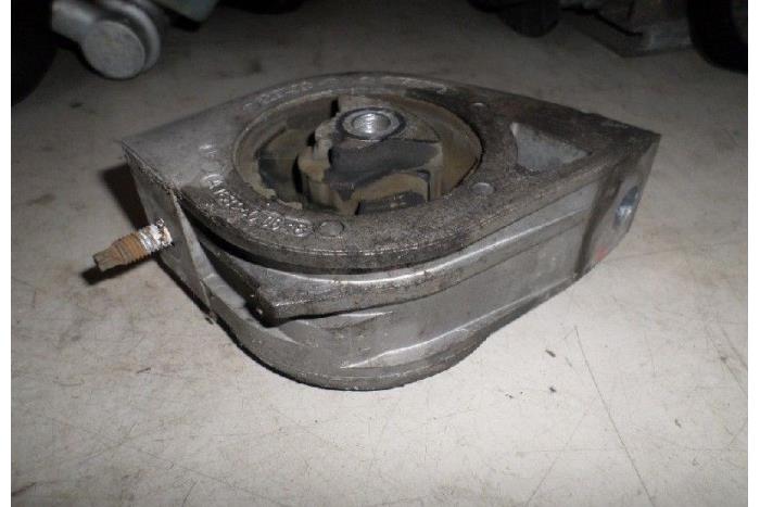 Used Engine mount Mercedes A (W168) 1.6 A-160 Price € 15,00 Margin scheme offered by Hans Auto Onderdelen