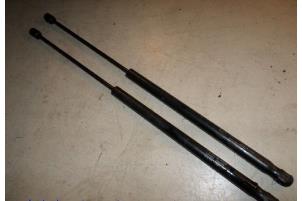 Used Set of gas struts for boot Kia Rio (DC22/24) 1.3 Price € 20,00 Margin scheme offered by Hans Auto Onderdelen