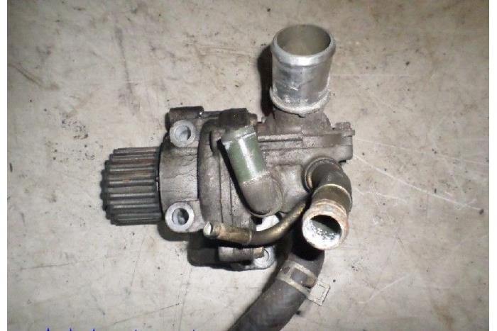 Water pump from a Mazda 6 Sportbreak (GY19/89) 2.0 CiDT 16V 2003