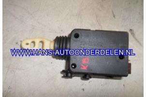 Used Tailgate lock mechanism Citroen Saxo 1.4i SX,VSX Price € 15,00 Margin scheme offered by Hans Auto Onderdelen