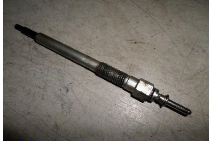 Gebrauchte Glühkerze Opel Corsa C (F08/68) 1.7 DTI 16V Preis € 10,00 Margenregelung angeboten von Hans Auto Onderdelen