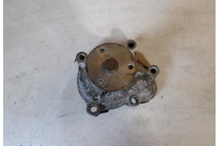 Begagnade Vattenpump Opel Corsa C (F08/68) 1.7 DI 16V Pris € 15,00 Marginaltabell erbjuds av Hans Auto Onderdelen