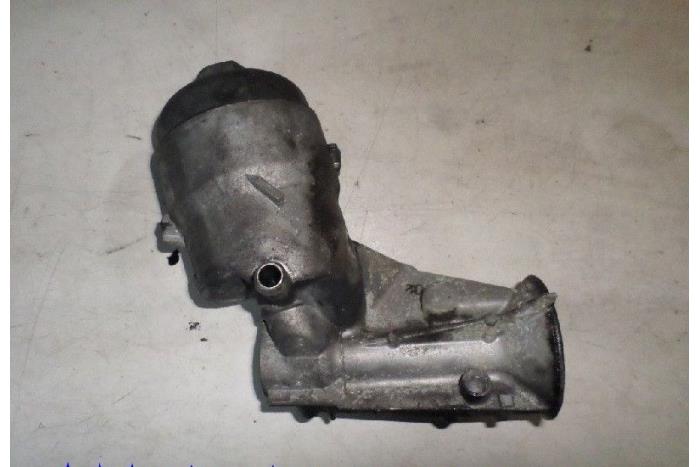 Gebrauchte Ölfiltergehäuse Opel Corsa C (F08/68) 1.7 DI 16V Preis € 15,00 Margenregelung angeboten von Hans Auto Onderdelen
