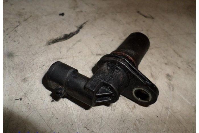 Begagnade Vevaxelsensor Opel Combo (Corsa C) 1.3 CDTI 16V Pris € 10,00 Marginaltabell erbjuds av Hans Auto Onderdelen