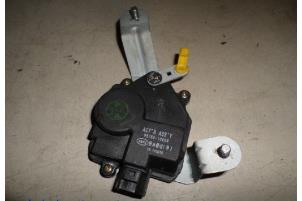 Used Tailgate lock mechanism Hyundai Getz 1.3i 12V Price € 15,00 Margin scheme offered by Hans Auto Onderdelen