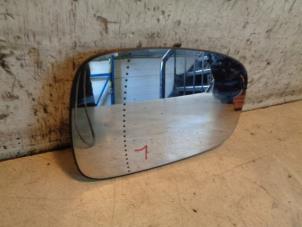 Gebrauchte Spiegelglas links Peugeot 306 (7A/C/S) 1.6i XR,XT,ST Preis € 10,00 Margenregelung angeboten von Hans Auto Onderdelen