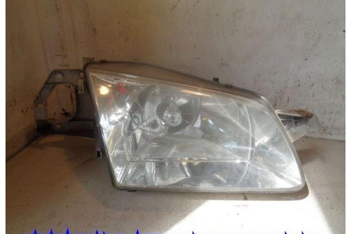 Używane Reflektor prawy Mazda 323 Fastbreak (BJ14) 2.0 DTiD 16V Cena € 25,00 Procedura marży oferowane przez Hans Auto Onderdelen