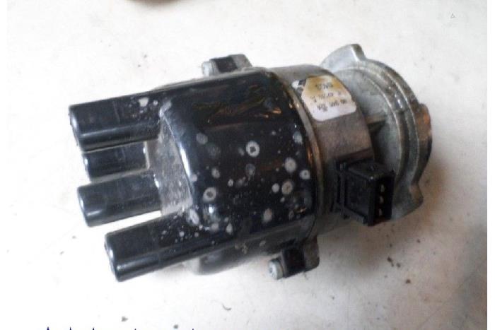 Used Ignition system (complete) Opel Astra F (53/54/58/59) 1.4i GL/GLS Price € 25,00 Margin scheme offered by Hans Auto Onderdelen