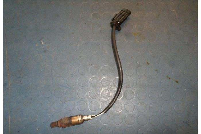 Usados Sonda Lambda Renault Clio (B/C57/357/557/577) 1.2 Eco Kat. Precio € 15,00 Norma de margen ofrecido por Hans Auto Onderdelen