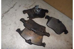 Used Front brake pad Opel Astra H GTC (L08) 1.7 CDTi 16V Price € 10,00 Margin scheme offered by Hans Auto Onderdelen