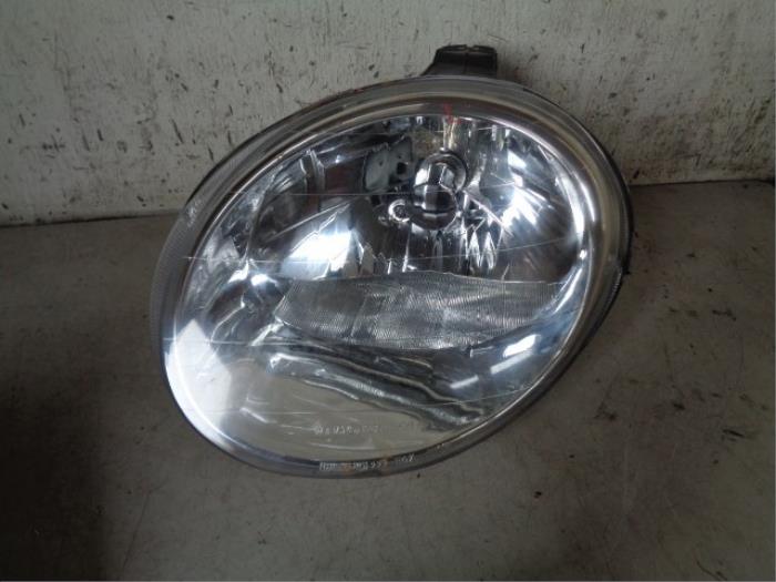 Używane Reflektor lewy Chevrolet Matiz 0.8 S,SE Cena € 15,00 Procedura marży oferowane przez Hans Auto Onderdelen