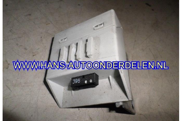 Usagé Commodo BMW 3 serie (E46/4) 328i 24V Prix € 10,00 Règlement à la marge proposé par Hans Auto Onderdelen