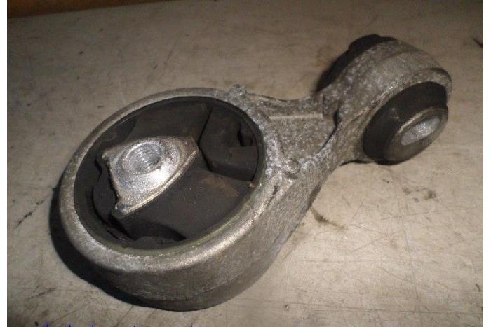 Used Engine mount Renault Megane II (BM/CM) 1.5 dCi 105 Price € 15,00 Margin scheme offered by Hans Auto Onderdelen
