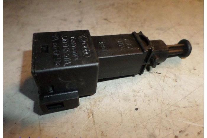 Usados Interruptor Audi A2 (8Z0) 1.4 16V Precio € 10,00 Norma de margen ofrecido por Hans Auto Onderdelen