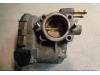 Cuerpo de válvula de mariposa de un Opel Corsa C (F08/68), 2000 / 2009 1.2 16V, Hatchback, Gasolina, 1.199cc, 55kW (75pk), FWD, Z12XE; EURO4, 2000-09 / 2009-12 2001