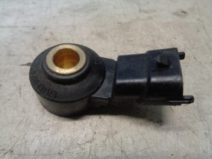 Gebrauchte Klopfsensor Opel Corsa D 1.2 16V Preis € 10,00 Margenregelung angeboten von Hans Auto Onderdelen