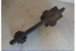 Engine mount from a Citroën C3 (FC/FL/FT) 1.4 HDi 2002