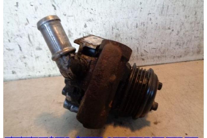 Usagé Pompe de direction Ford Mondeo III Wagon 2.0 TDCi/TDDi 115 16V Prix € 25,00 Règlement à la marge proposé par Hans Auto Onderdelen
