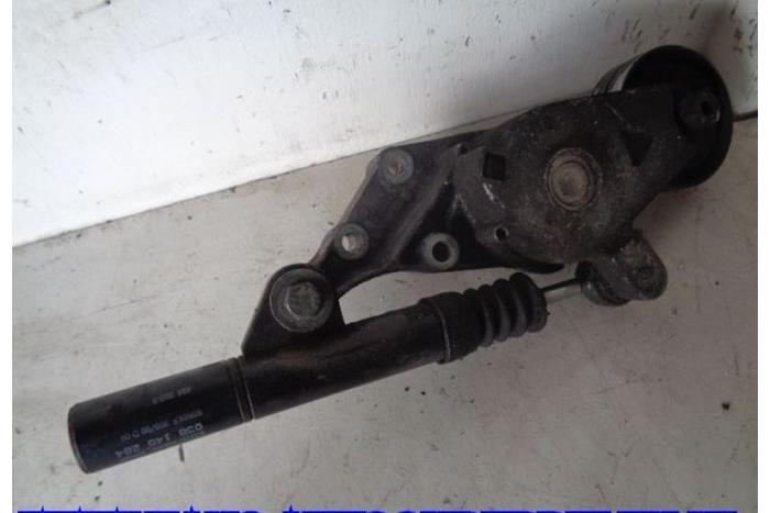 Usados Rodillo tensor correa múltiple Seat Toledo (1M2) 1.9 TDI 110 Precio € 15,00 Norma de margen ofrecido por Hans Auto Onderdelen