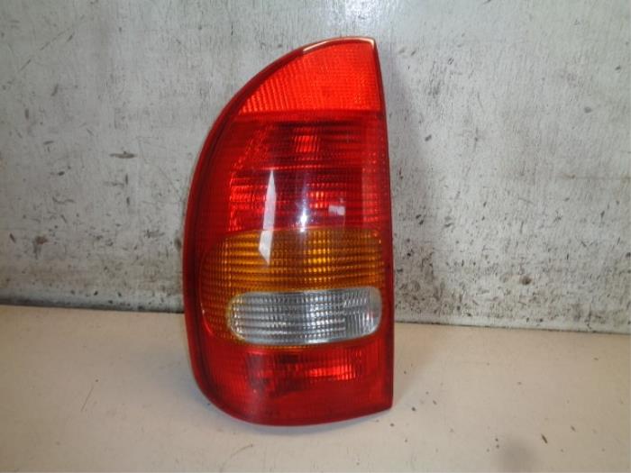 Feu arrière gauche Opel Corsa B 5 portes 1993-1997 4052355064271