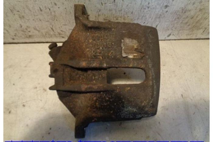 Gebrauchte Bremszange links vorne Peugeot 207/207+ (WA/WC/WM) 1.4 Preis € 15,00 Margenregelung angeboten von Hans Auto Onderdelen